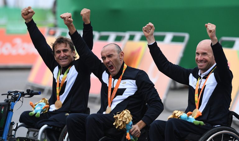 Un altro oro e un altro bronzo!            E sono 34!