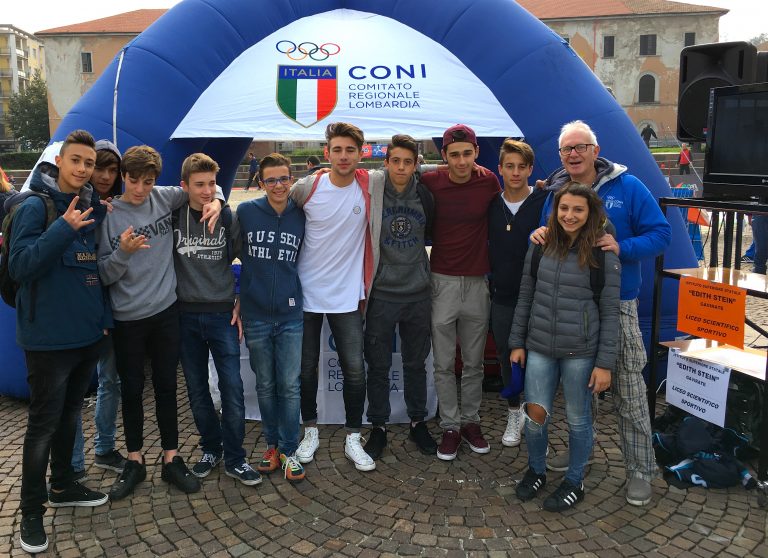 Una piazza per lo sport: una bella piazza Una piazza per lo sport: una bella piazza