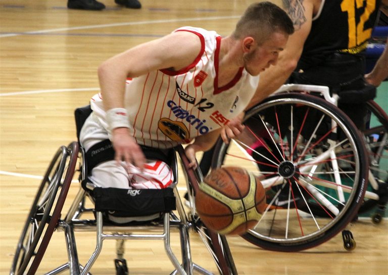 I nazionali brindano, la Cimberio digiuna