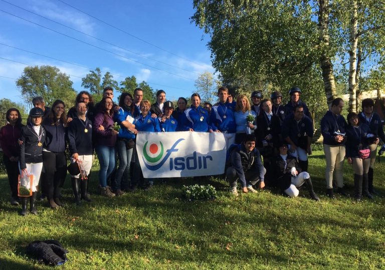 Fisdir a cavallo!