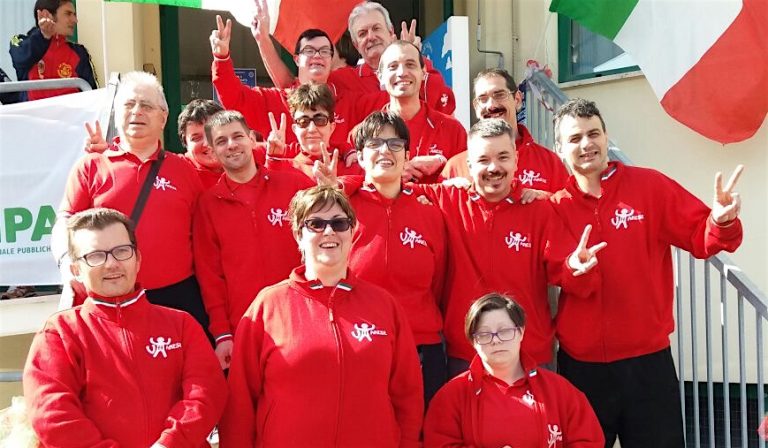 Sorrisi e vittorie per il Vharese