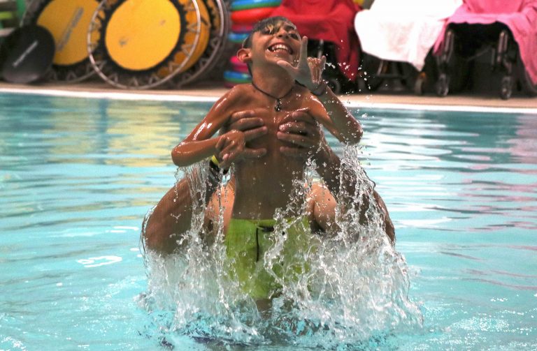 Il tuffo dell’Asbi nel Villaggio Amico