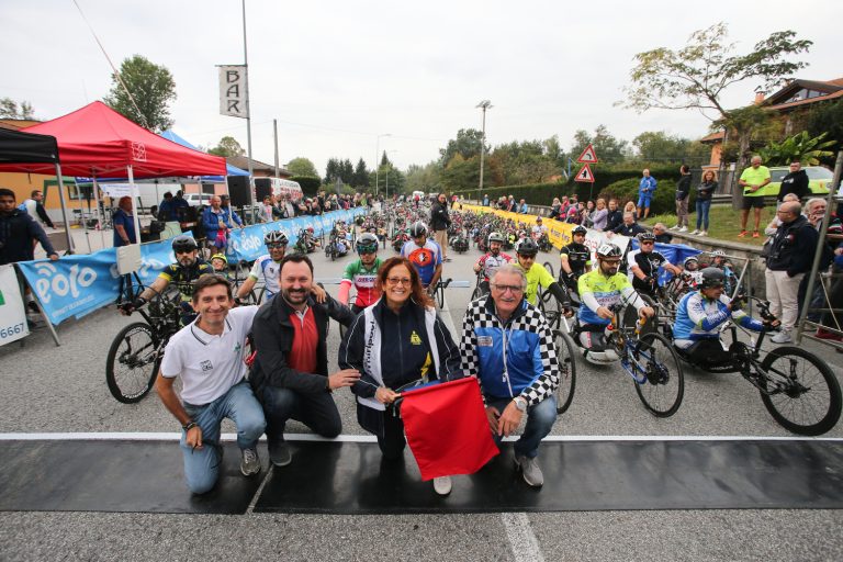 3 ruote, 1300 gambe e la Varese più bella intorno al suo lago 3 ruote, 1300 gambe e la Varese più bella intorno al suo lago