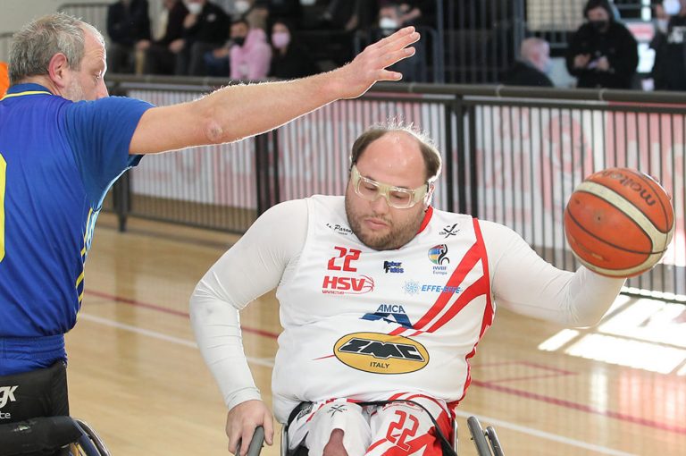 L’Amca Varese vince con Seregno e punta su Parma per blindare il primato