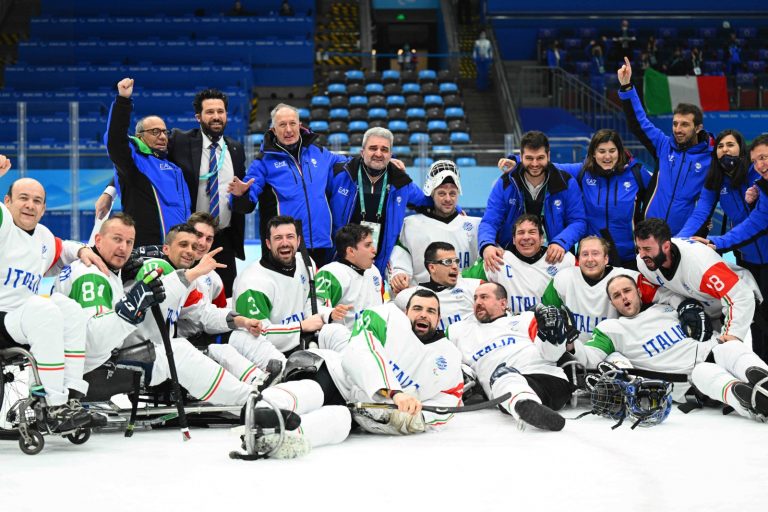 Ice para hockey a Pechino: Italia-Repubblica Ceca 4-3 e son lacrime di gioia Ice para hockey a Pechino: Italia-Repubblica Ceca 4-3 e son lacrime di gioia