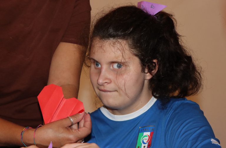 Caterina nel cuore e spazio al gesto ma intanto: “Tocca camminà!”
