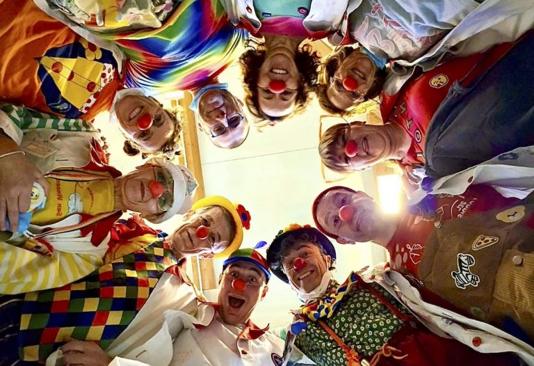 Clown di corsia? I Colori del Sorriso ti aspettano